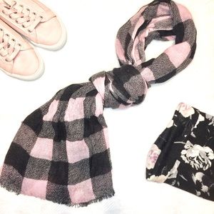 Claire’s Scarf Black and Pink Gingham Checked Wrap